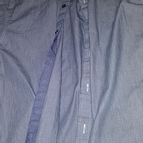 2 American Eagle button downs EUC - Picture 2 of 4